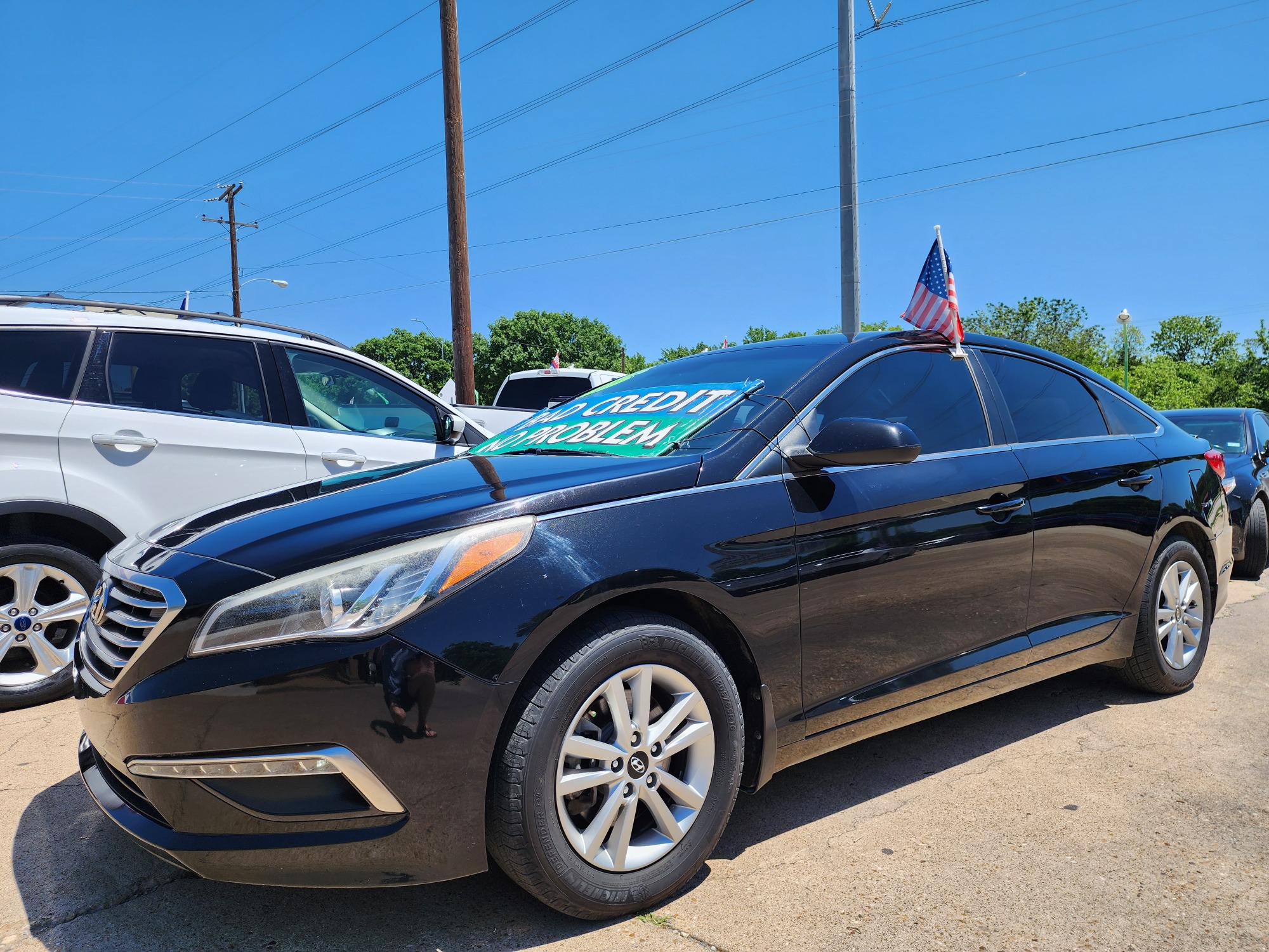 2015 BLACK Hyundai Sonata SE (5NPE24AF7FH) , AUTO transmission, located at 2660 S.Garland Avenue, Garland, TX, 75041, (469) 298-3118, 32.885387, -96.656776 - Welcome to DallasAutos4Less, one of the Premier BUY HERE PAY HERE Dealers in the North Dallas Area. We specialize in financing to people with NO CREDIT or BAD CREDIT. We need proof of income, proof of residence, and a ID. Come buy your new car from us today!! This is a Very clean 2015 HYUNDAI SON - Photo #7